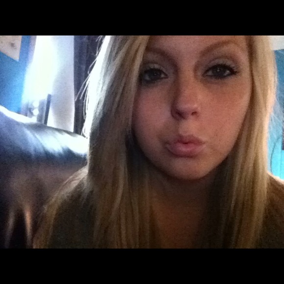 Profile Picture of Jaime Korb (@bittenbybarbie) on Poshmark