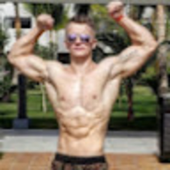 Profile Picture of Marcin Chowaniec (@marcinlajcyk69) on Poshmark