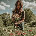 Profile Picture of Lisa Larsen (@sunborngardens) on Instagram