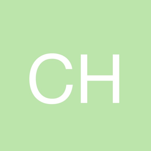 Profile Picture of Claudia Hidalgo (@claudi121) on Poshmark