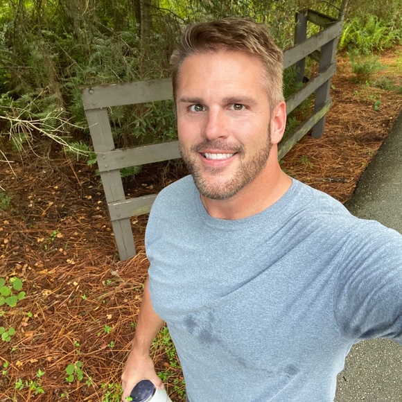 Profile Picture of Daniel Darrough (@ddarrough71) on Poshmark