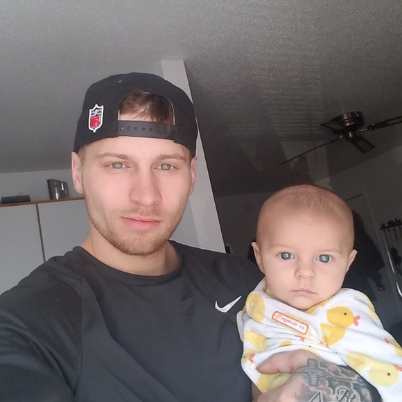 Profile Picture of Thomas Hayter (@thayter) on Poshmark