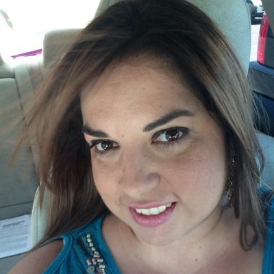 Profile Picture of Lori Solis (@llorillori) on Twitter