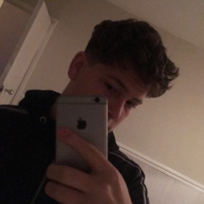 Profile Picture of Aaron Heath (@A4ron_heath) on Twitter
