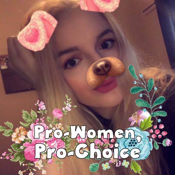 Mary Dolinar - Poshmark Profile Picture of Mary Dolinar (@medolinar) on Poshmark