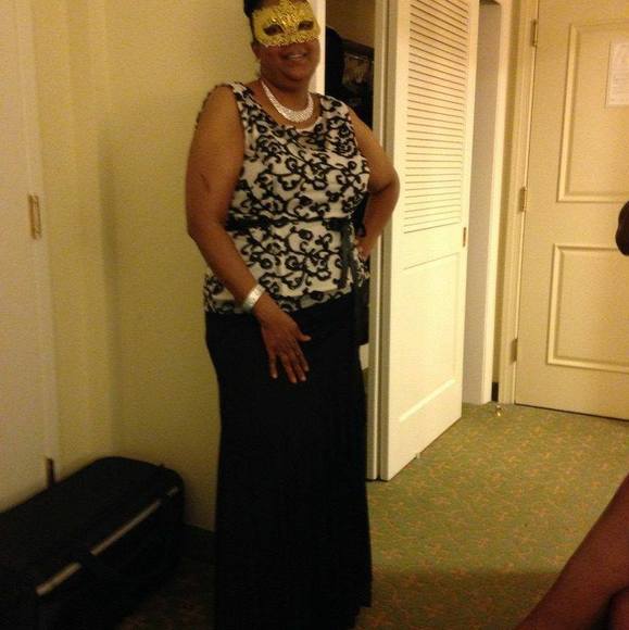 Profile Picture of Pamela Wiley (@pwiley65) on Poshmark