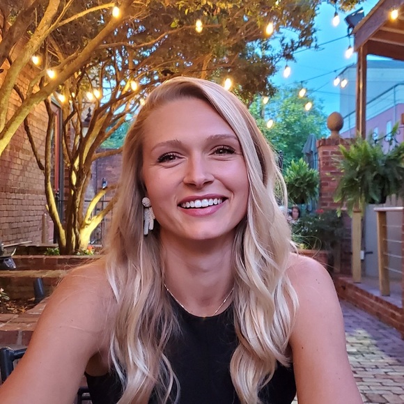 Profile Picture of Kaiyla Zeringue (@kaiylashaiy) on Poshmark