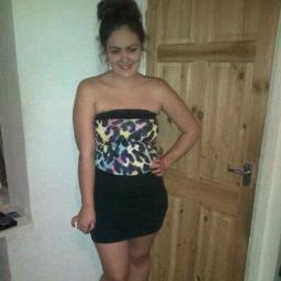 Profile Picture of Hollie James (@Hollie_James_xx) on Twitter