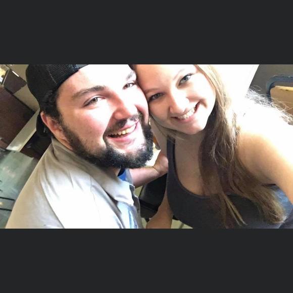 Profile Picture of Heffy Gibson (@heffy3303) on Poshmark