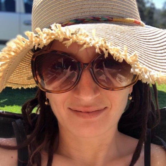 Profile Picture of Karen adrian Stevenson (@justcallmekaz1) on Poshmark