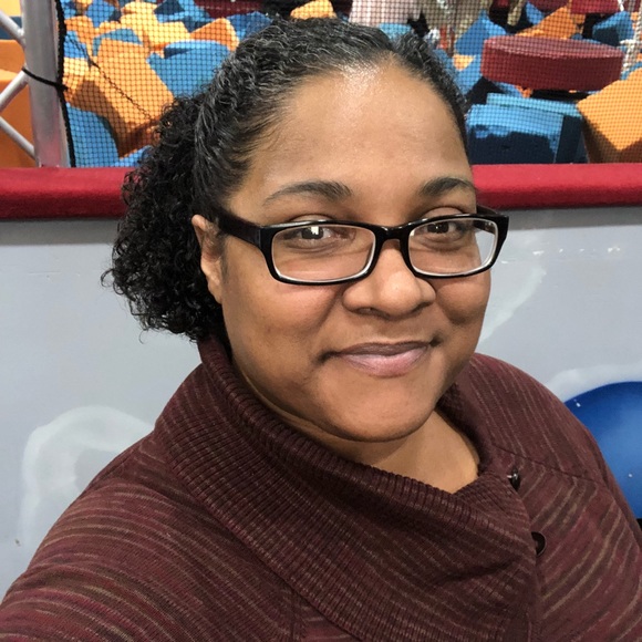 Profile Picture of Patrina Davis (@supmrsdavis) on Poshmark