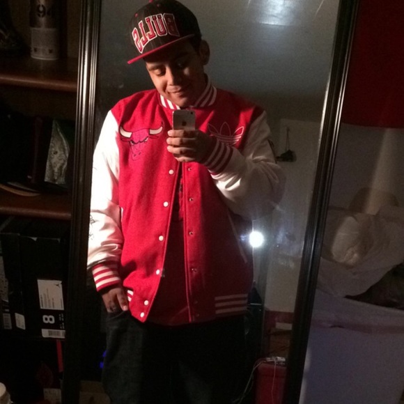 Profile Picture of Cesar Guajardo (@cesarguajardo25) on Poshmark