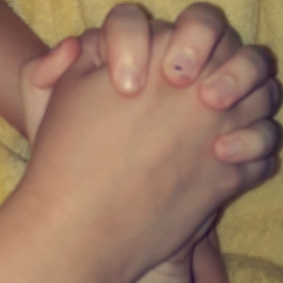 Profile Picture of Julie Garbutt (@juliegarbutt) on Poshmark