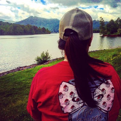 Profile Picture of A True Georgia Peach (@RobinLoggins) on Twitter