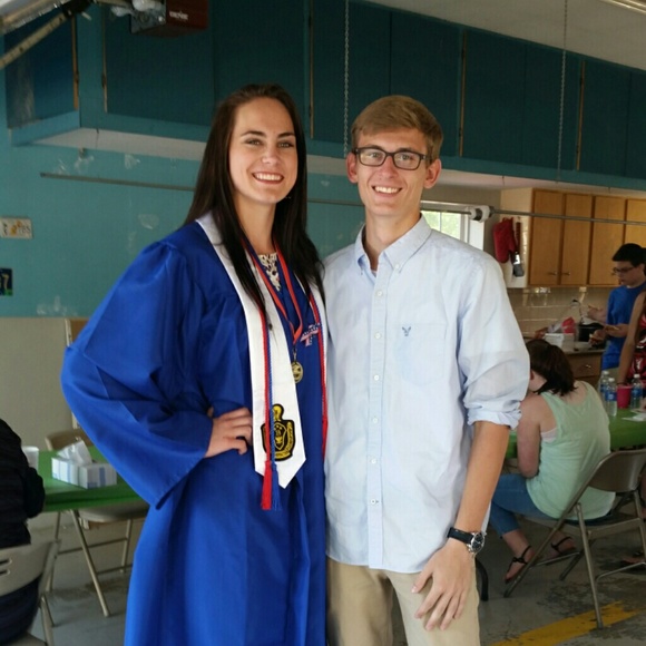 Layne Hurd - Poshmark Profile Picture of Layne Hurd (@laynehurd) on Poshmark