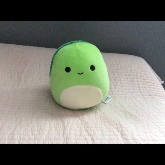 Profile Picture of Tu Lam (@adensia2020) on Poshmark