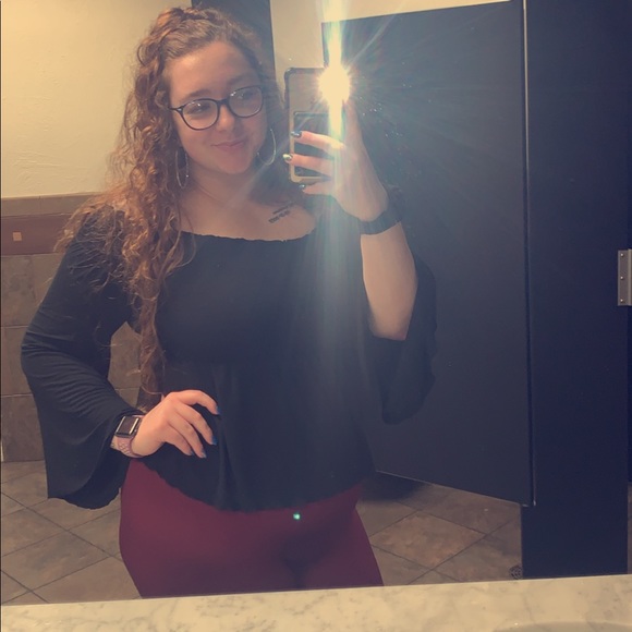 Kimmie Randolph - Poshmark Profile Picture of Kimmie Randolph (@kimmierandolph) on Poshmark