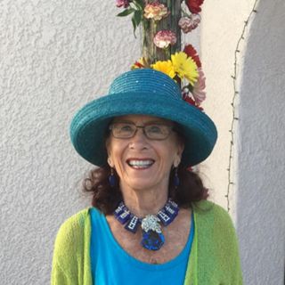 Profile Picture of Holly Wolfe (@holly.wolfe.180) on Facebook