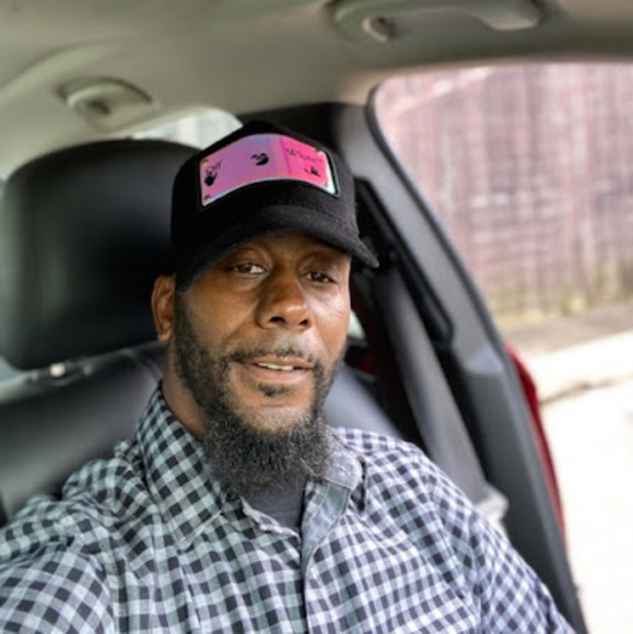 Profile Picture of Joseph Bennett (@bennettjoseph37) on Poshmark