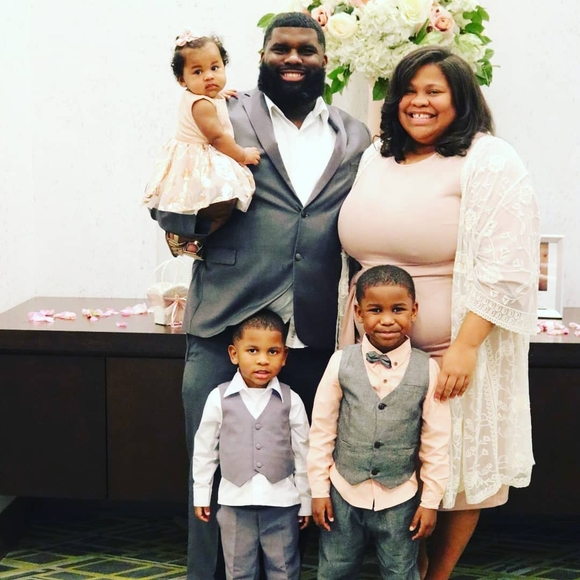 Profile Picture of Brock Sam (@brocksam2188) on Poshmark