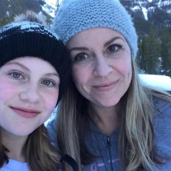 Profile Picture of Kristen Redekopp (@kredekopp) on Poshmark