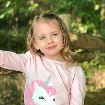 Profile Picture of Carla D'Ambrosio-Gee (@Carla_MikeGee) on Twitter