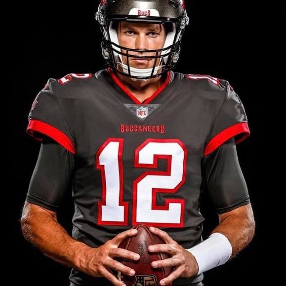 Profile Picture of Eric Byrd (@eric_byrd) on Poshmark