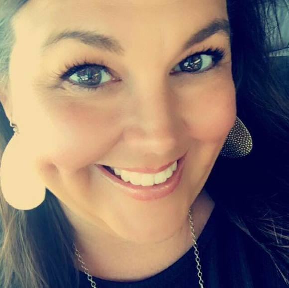 Profile Picture of Shari Wiley (@wiley4821) on Poshmark