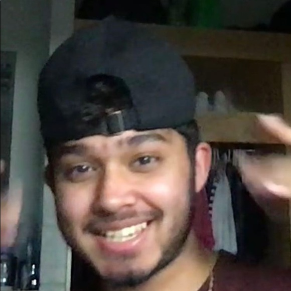 Profile Picture of Dominic Rodrick (@dominic_rodrick) on Poshmark