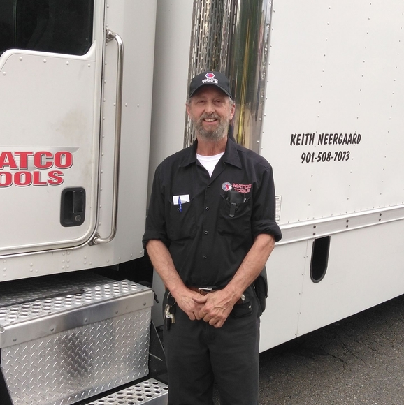 Profile Picture of Keith Neergaard (@matcokeith) on Poshmark