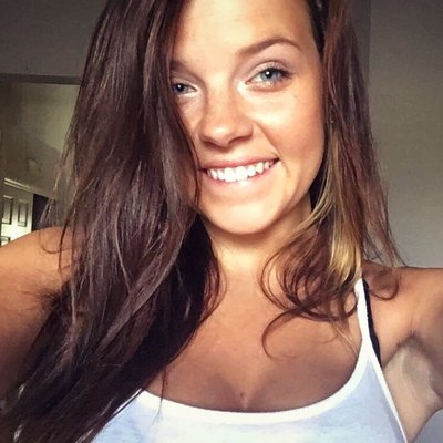 Profile Picture of Brooke Howard (@yogurrllbrooke) on Twitter