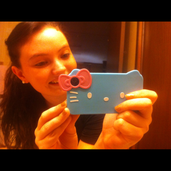 Profile Picture of Alexa Mcnew (@alexamcnew) on Poshmark