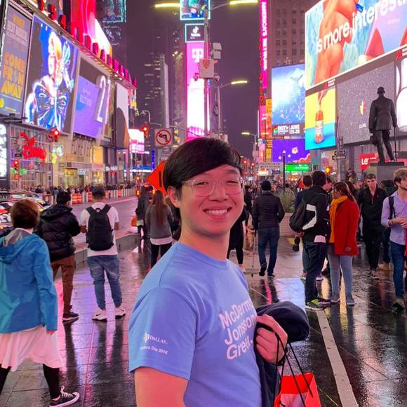 Profile Picture of Josh Lim (@guppyhouse8) on Poshmark