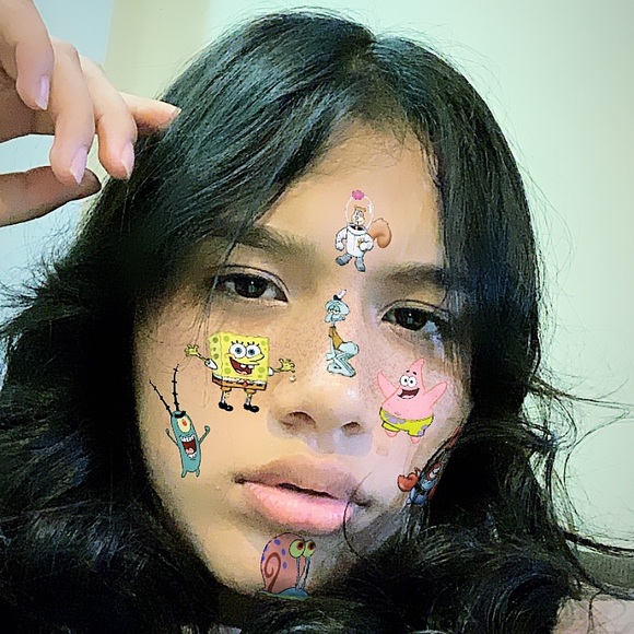 Profile Picture of Carolina Oñate (@carolina_12885) on Poshmark