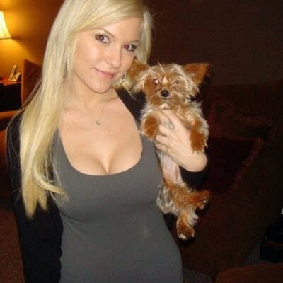 Profile Picture of Erica Abrego (@abregorperica) on Twitter