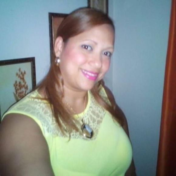 Profile Picture of Marlene Paulino (@marlenepauli313) on Poshmark