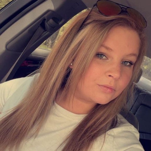 Profile Picture of Serenity Steimel (@serenitysteimel) on Poshmark
