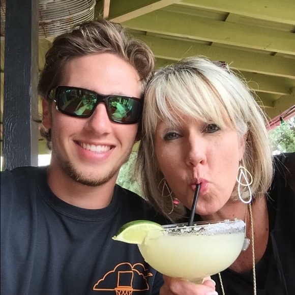 Profile Picture of Matt Clark (@mattclark11) on Poshmark