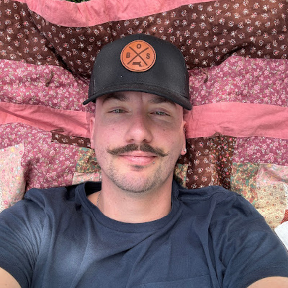 Profile Picture of Devin Heilman (@devinheilman) on Poshmark