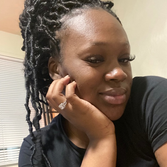 Profile Picture of Kenyah Grimes (@kenyahgrimes) on Poshmark