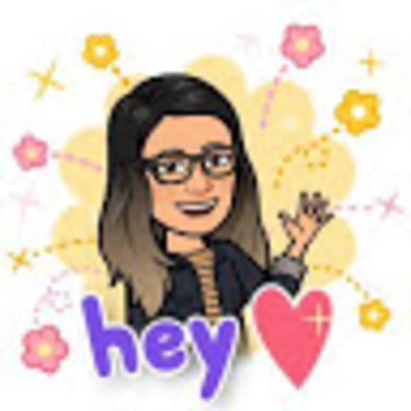 Profile Picture of Lorraine Jimenez (@lorrainebrain) on Poshmark