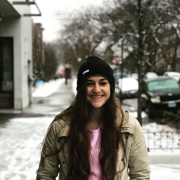 Profile Picture of Seliah Mccasland (@seliah) on Poshmark