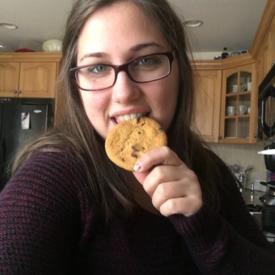 Profile Picture of Stephanie DaSilva (@StephieCapz17) on Twitter