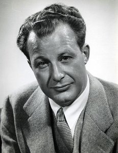 Profile Picture of Clifton Fadiman - Wikipediaon Wikipedia