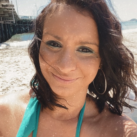 Profile Picture of Leah Wackermann (@ryannemomma09) on Poshmark