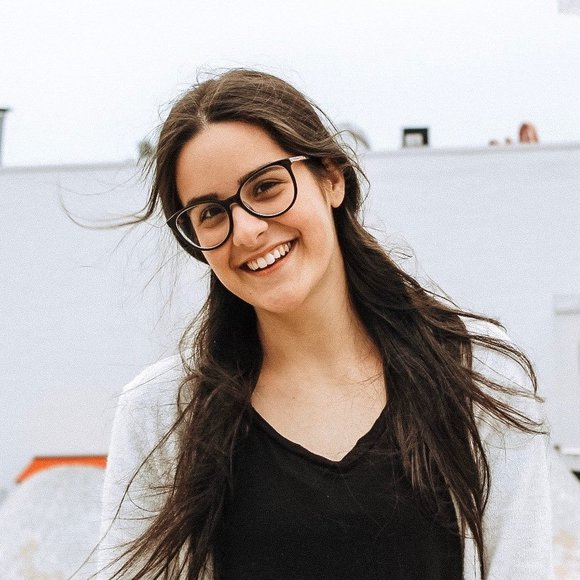 Profile Picture of Heather Teer (@heather_nicolet) on Poshmark