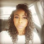 Profile Picture of Dionne Davis (@mamadeeup) on Instagram