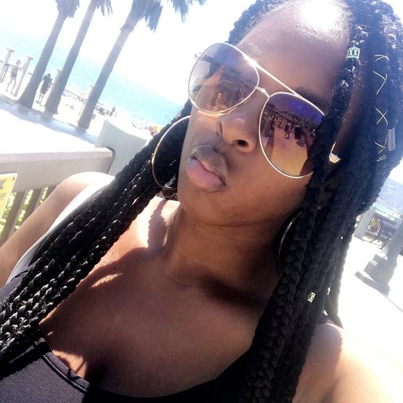 Profile Picture of Tiona Jackson (@its_tiona) on Poshmark