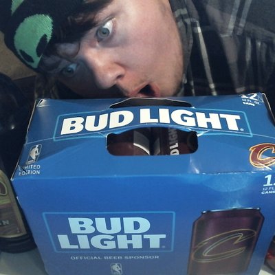 Profile Picture of Max Keller (@Dudemax95) on Twitter