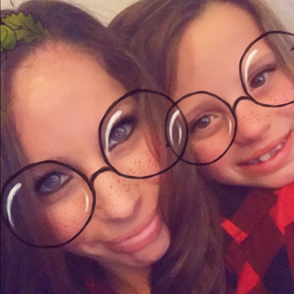 Profile Picture of Lori Zimmerman (@loriparolini) on Poshmark